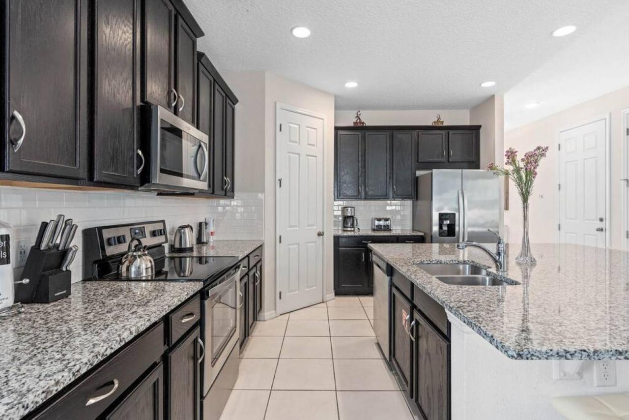 Modern Solara Villa With Pool, 7Bd Kissimmee Exteriör bild