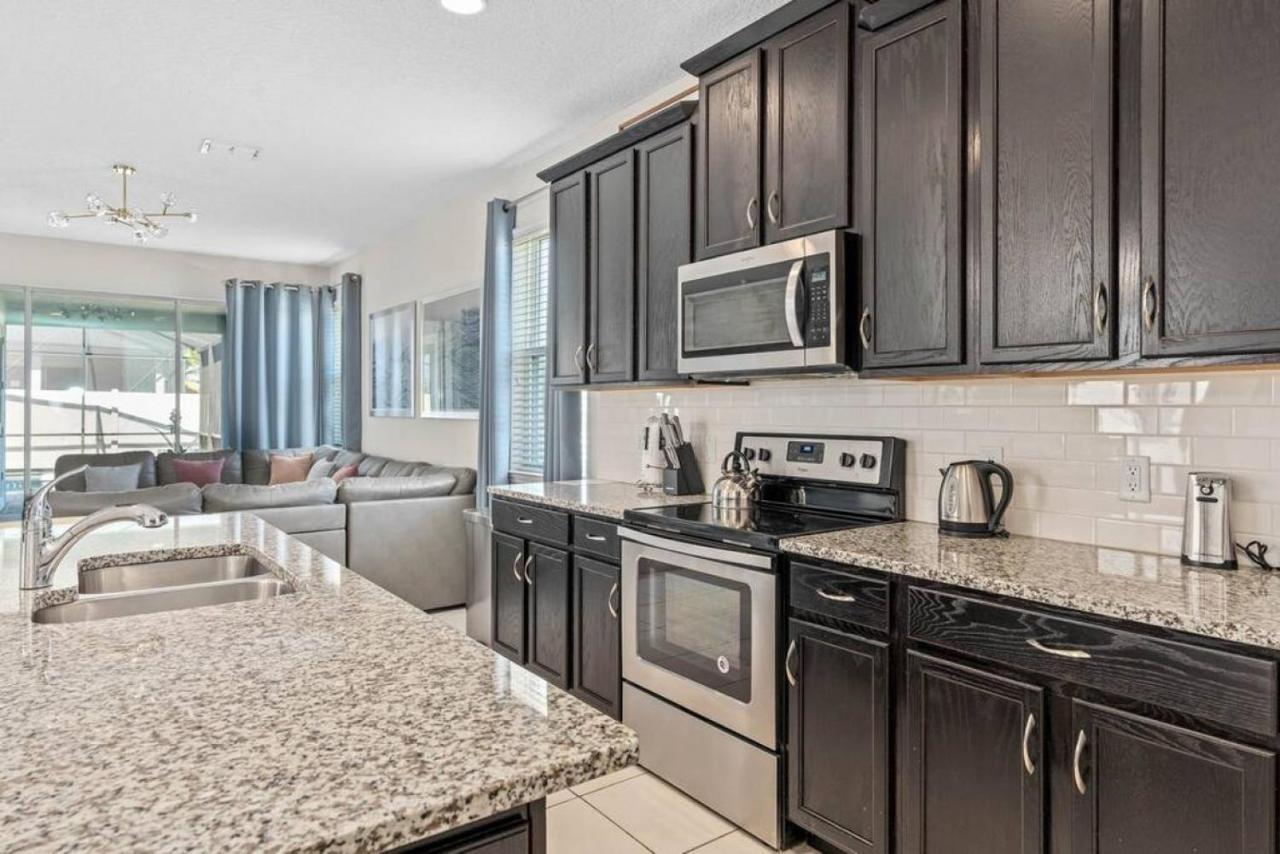 Modern Solara Villa With Pool, 7Bd Kissimmee Exteriör bild